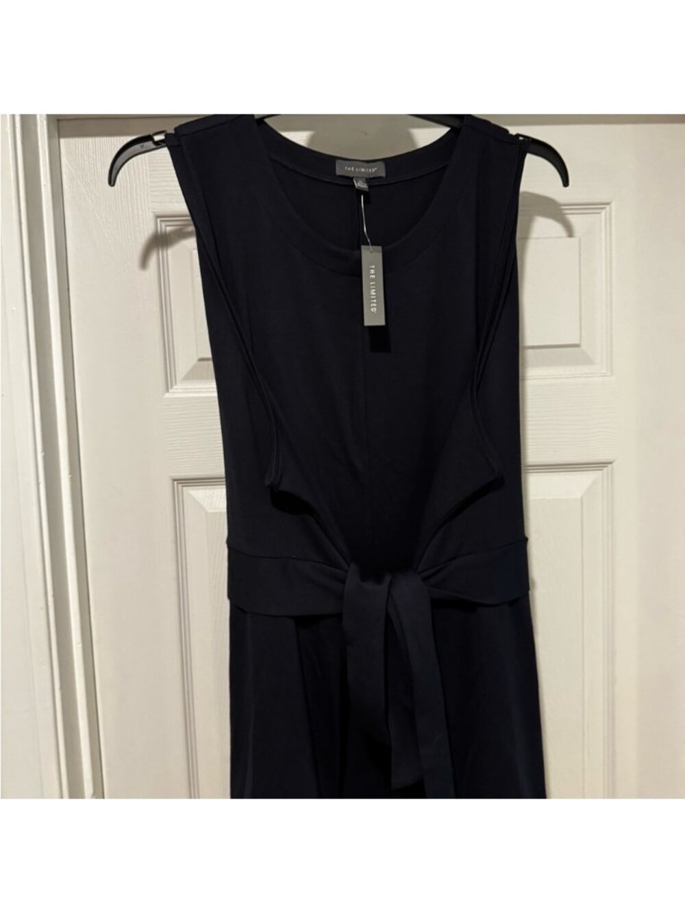 The Limited Sleeveless Navy Tie-Waist shirt - Picture 2 of 2